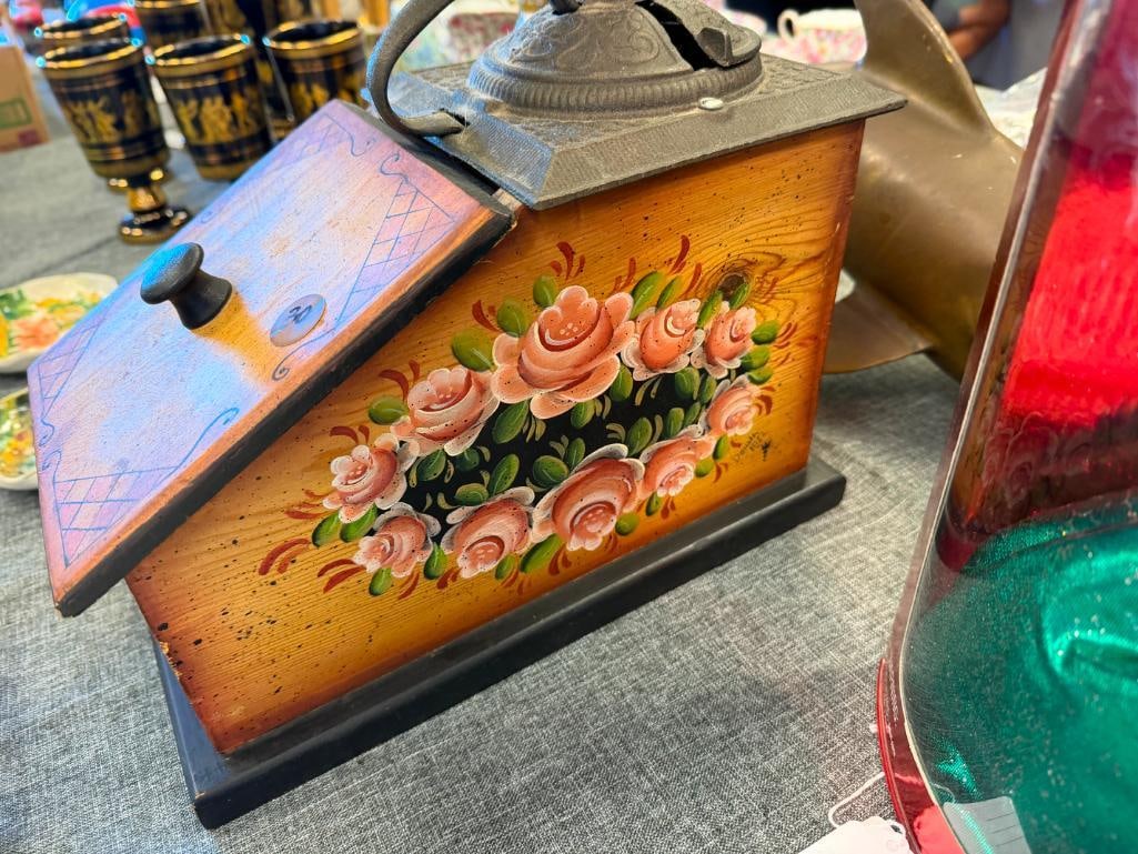 DECORATIVE COFFEE MILL / GRINDER STORAGE BOX WITH FLORAL DESIGN - 10
