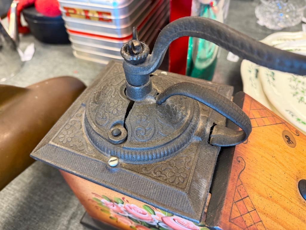 DECORATIVE COFFEE MILL / GRINDER STORAGE BOX WITH FLORAL DESIGN - 5