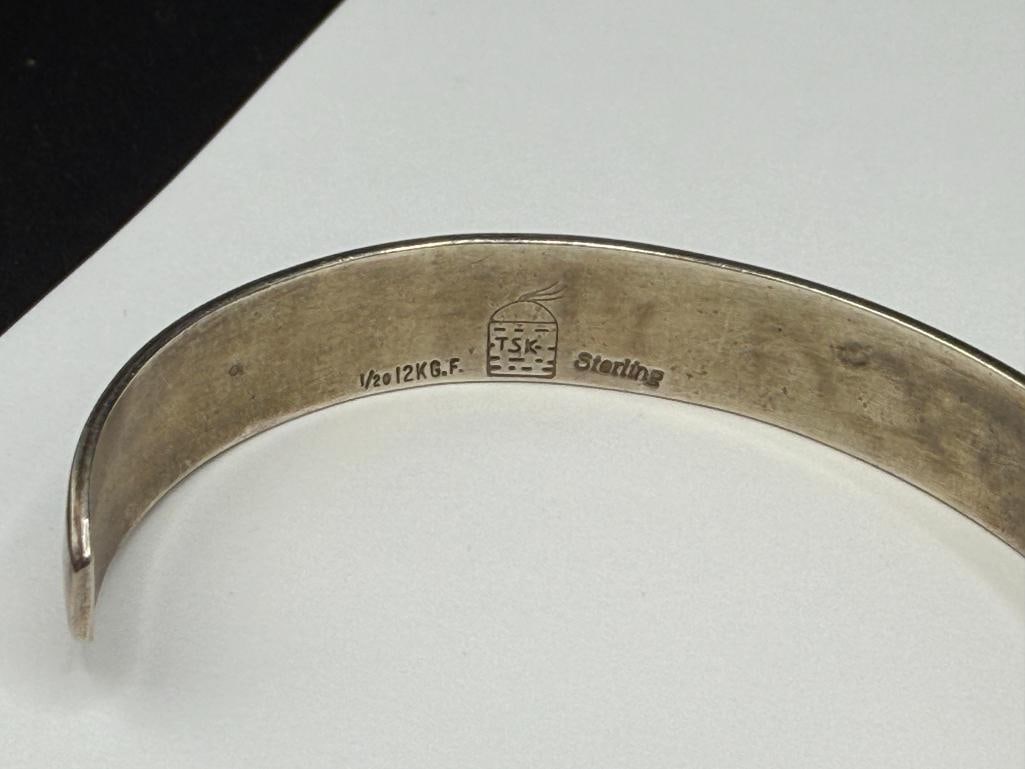 NAVAJO TOM AND SYLVIA KEE ARTIST SIGNED STERLING SILVER AND GOLD FILLED STORYTELLER BRACELET - 5