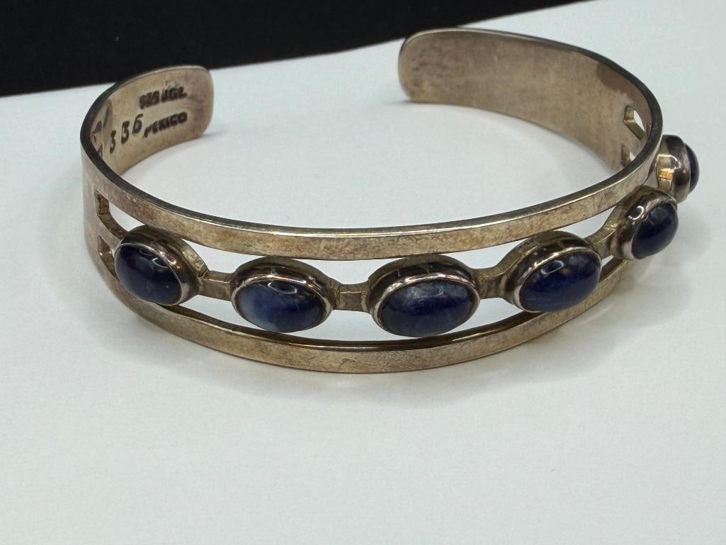 VINTAGE MEXICO ARTIST SIGNED STERLING SILVER OVAL CABOCHON BLUE STONE CUFF BRACELET - 2