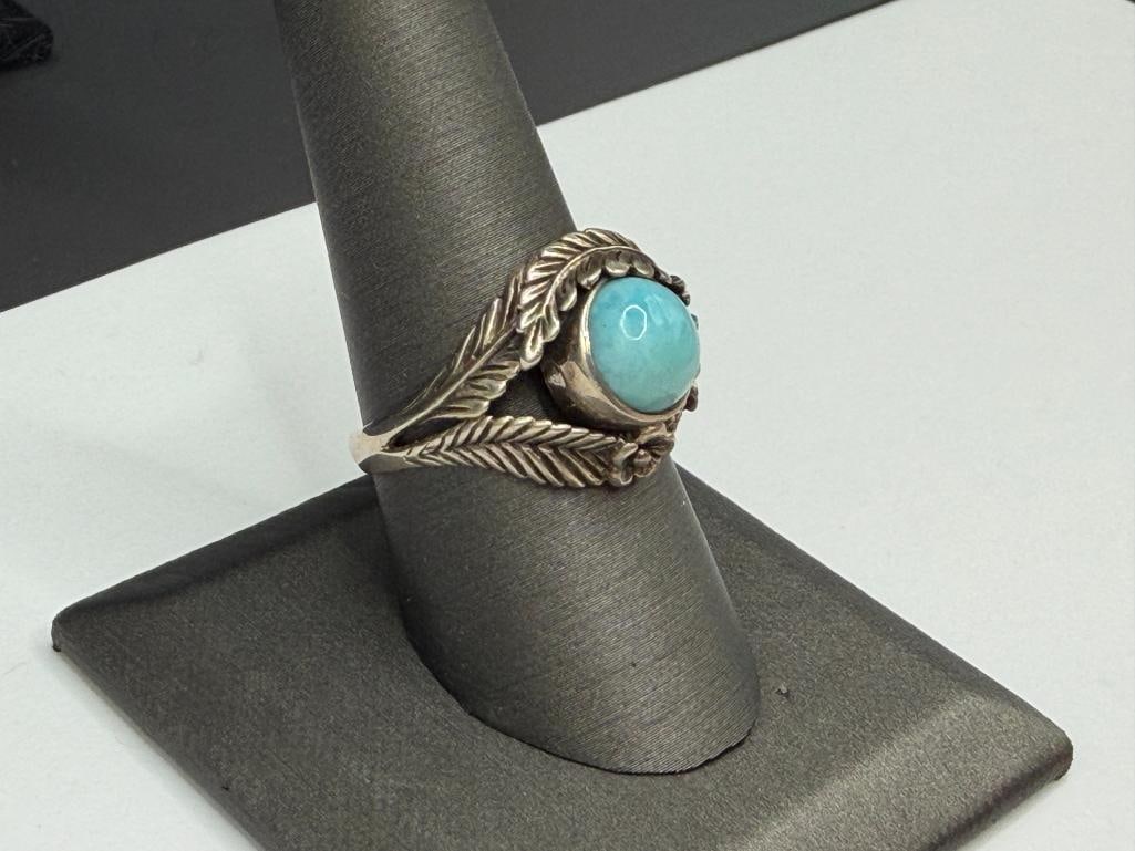 VINTAGE STERLING SILVER NAVAJO DESIGN LARIMAR RING - 2