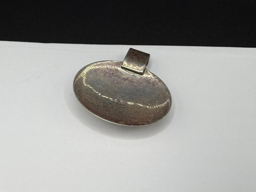 TWO VINTAGE STERLING SILVER STONE PENDANTS INCLUDING PETER VAN HORNE HEMATITE AND PURPLE MOONSTONE - 7