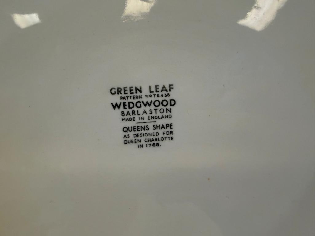 VINTAGE WEDGWOOD GREEN LEAF QUEENS SHAPE SERVING PLATTERS AS DESIGNED FOR QUEEN CHARLOTTE 1765 - 6