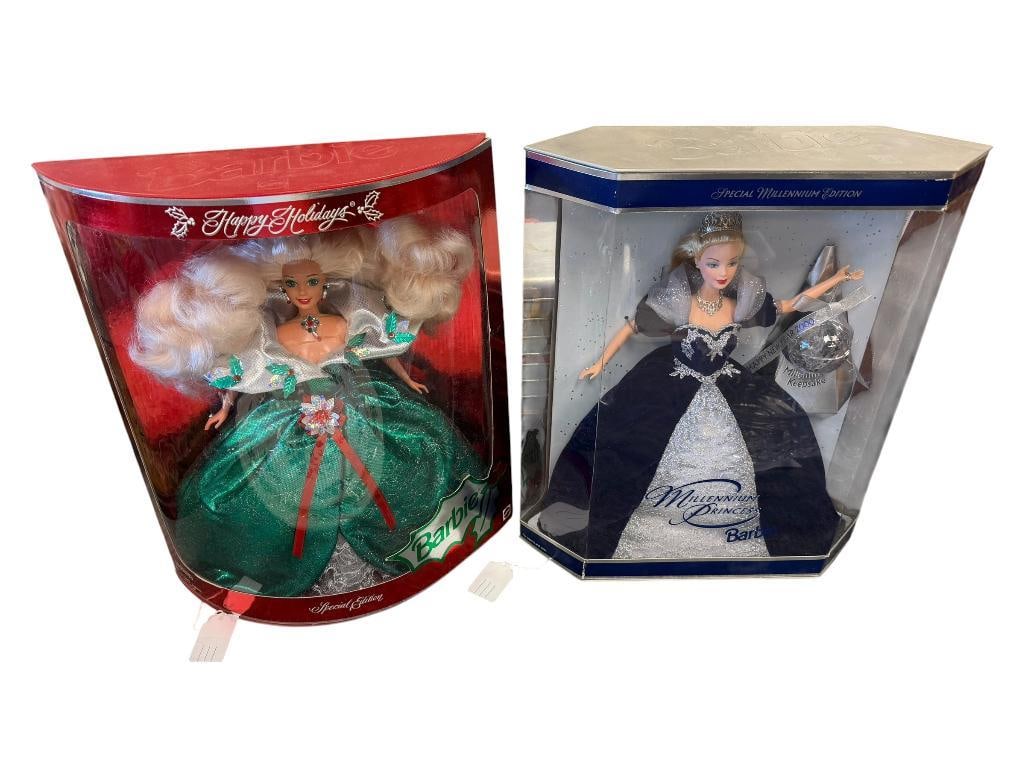 1995 HAPPY HOLIDAYS BARBIE AND 2000 MILLENIUM PRINCESS BARBIE WITH KEEPSAKE MATTEL 14123 / 24154 (1 of 12)
