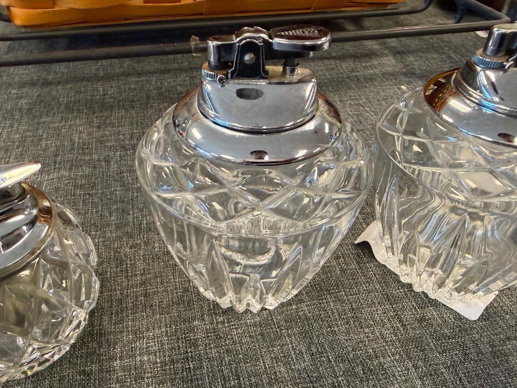 THREE VINTAGE GLASS TABLE LIGHTERS WITH CHROME TOPS INCLUDING RONSON LIGHTER - 6