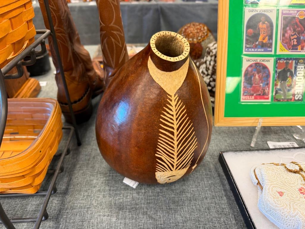 HAND CRAFTED GOURD VASE WITH FISH CARVING SIGNED BY ARTISAN - 2