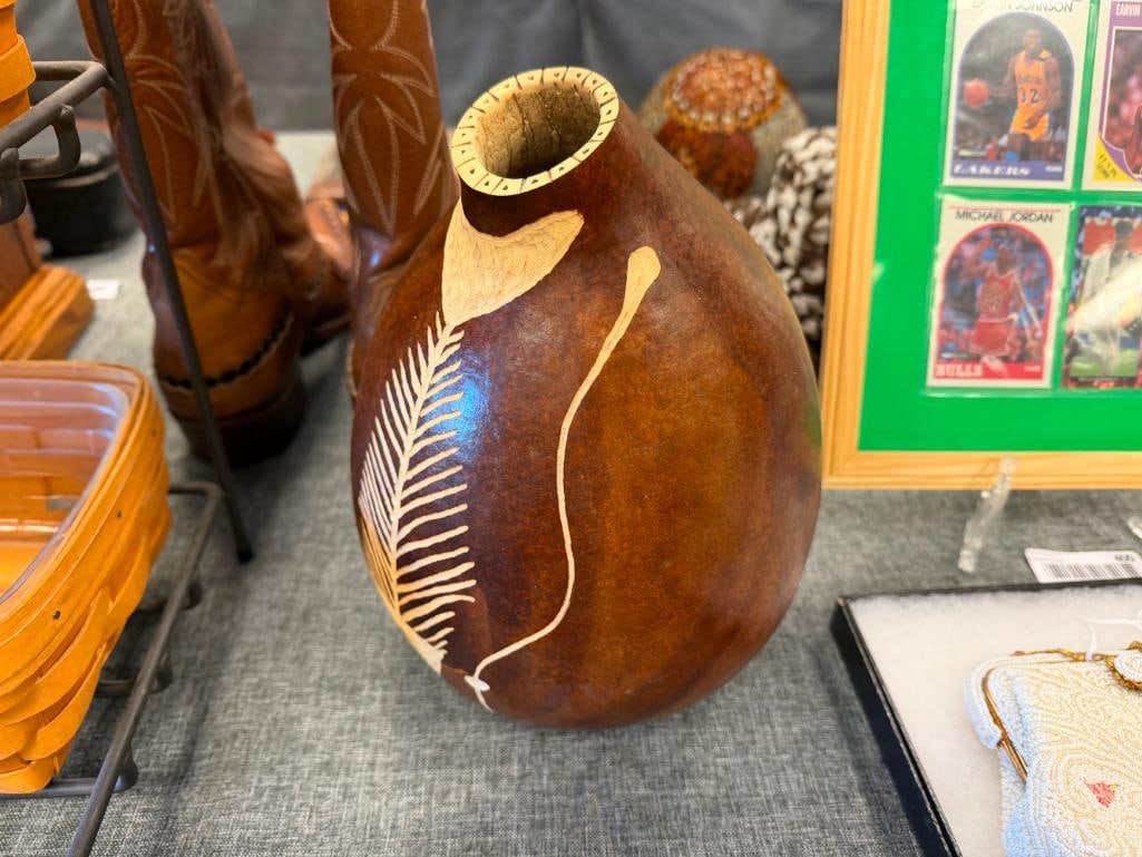 HAND CRAFTED GOURD VASE WITH FISH CARVING SIGNED BY ARTISAN - 3