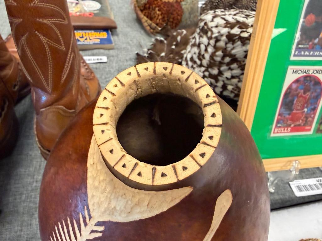 HAND CRAFTED GOURD VASE WITH FISH CARVING SIGNED BY ARTISAN - 4