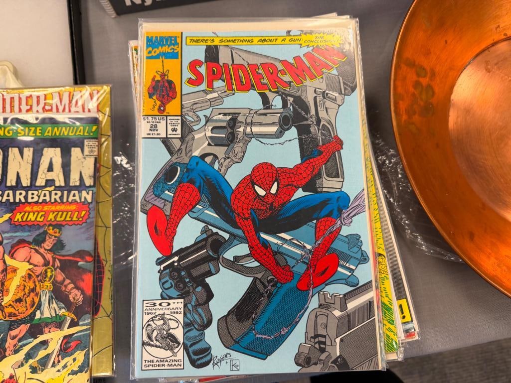 32 ASSORTED MARVEL COMIC BOOKS SPIDER-MAN, AVENGERS, WARLORD, DAZZLER, ELEKTRA, DRACULA - 9