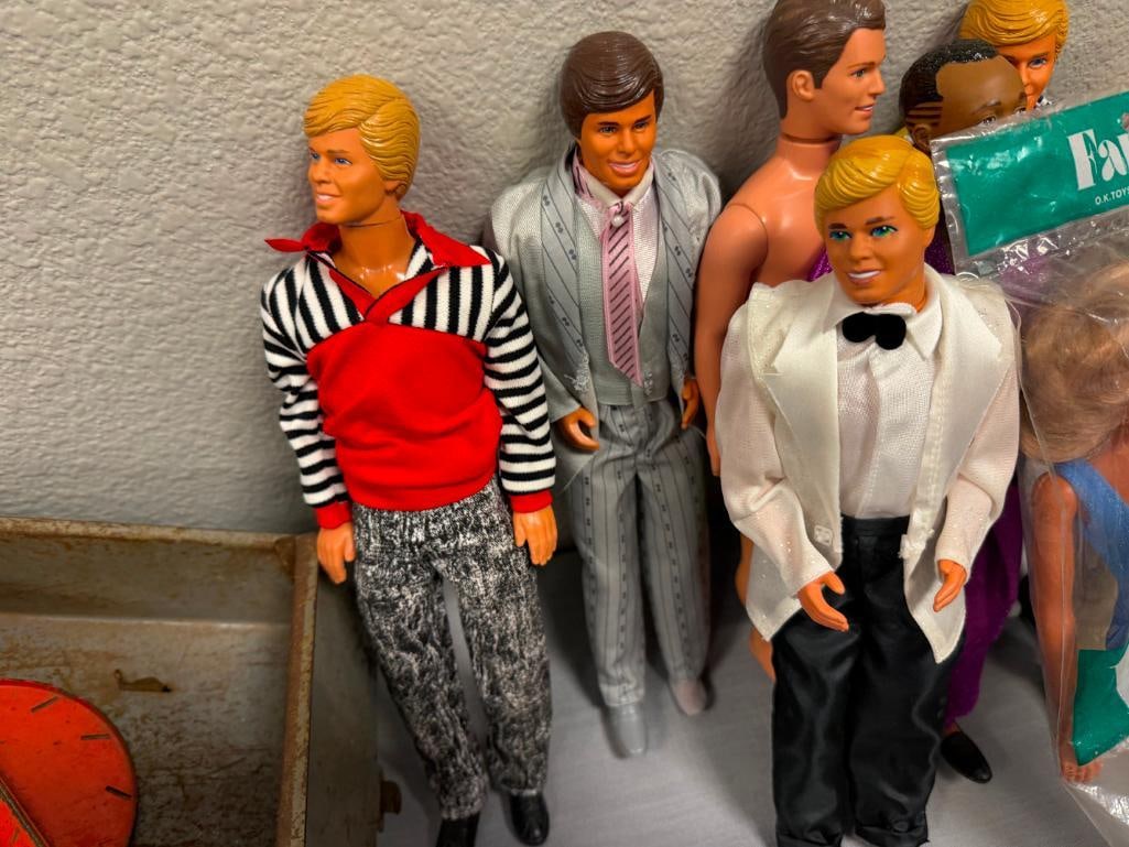 MATTEL 1968 KEN, MC HAMMER, AND 1992 STARS 'N STRIPES ARMY DOLL PLUS FARRAH DOLLS - 4
