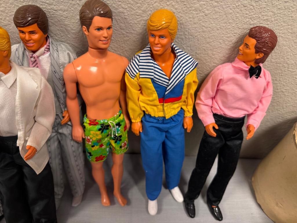 MATTEL 1968 KEN, MC HAMMER, AND 1992 STARS 'N STRIPES ARMY DOLL PLUS FARRAH DOLLS - 9