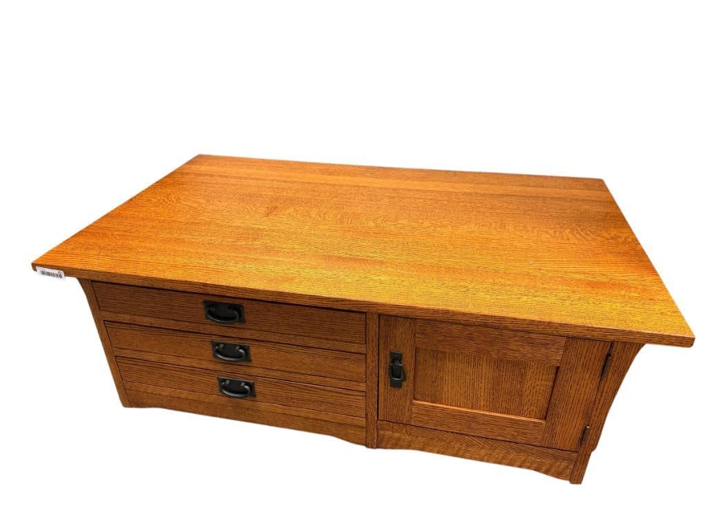 MISSION STYLE QUARTER SAWN OAK GRAIN DOUBLE SIDED COCKTAIL TABLE (1 of 9)
