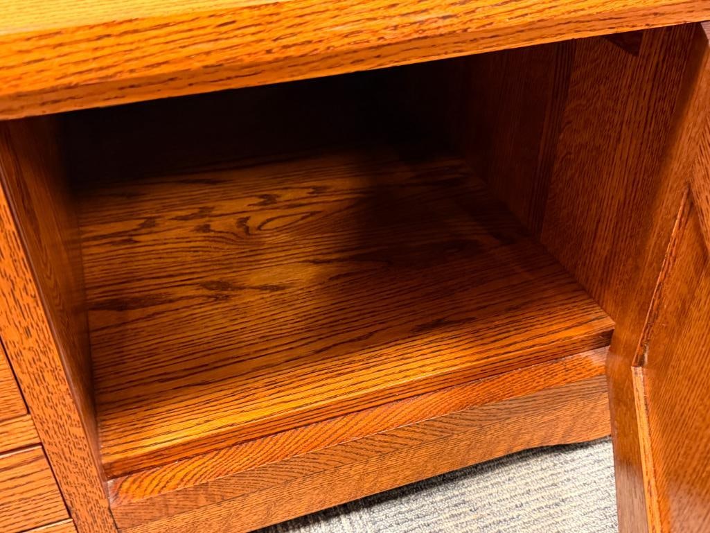 MISSION STYLE QUARTER SAWN OAK GRAIN DOUBLE SIDED COCKTAIL TABLE - 9