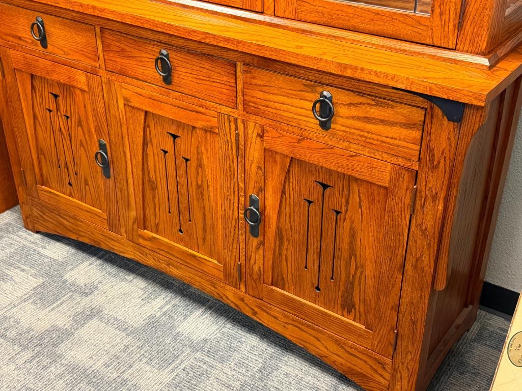 OAK TREE FURNITURE MISSION STYLE QUARTER SAWN OAK GRAIN TWO-PIECE CHINA CABINET - 5
