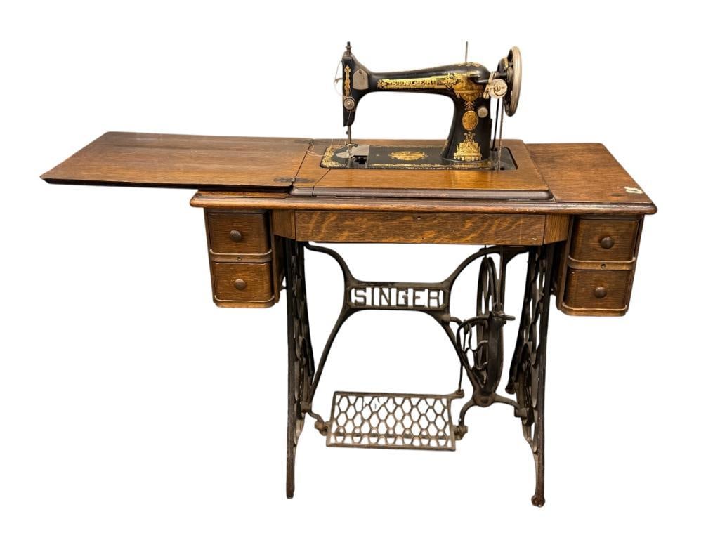 ANTIQUE SINGER TREADLE SEWING MACHINE WITH OAK CABINET AND CAST IRON BASE (1 of 16)