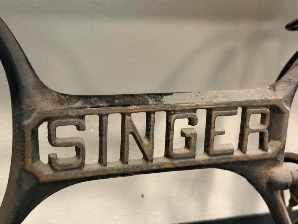 ANTIQUE SINGER TREADLE SEWING MACHINE WITH OAK CABINET AND CAST IRON BASE - 9