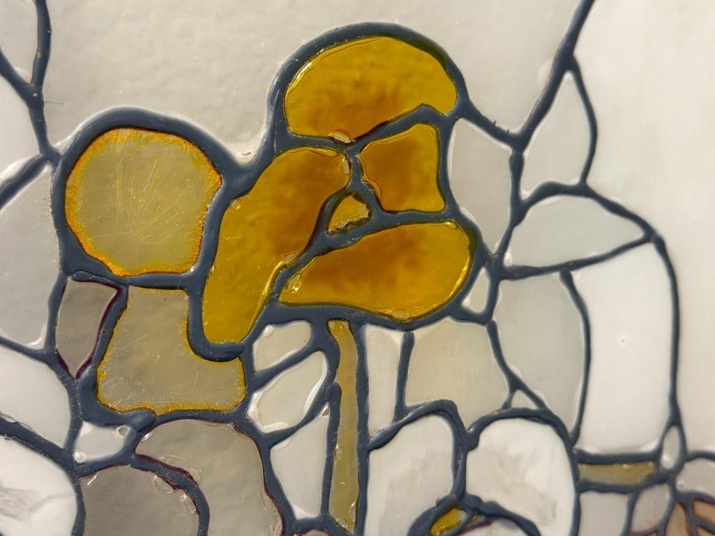 COLORED GLASS FLORAL SUNCATCHER - 4