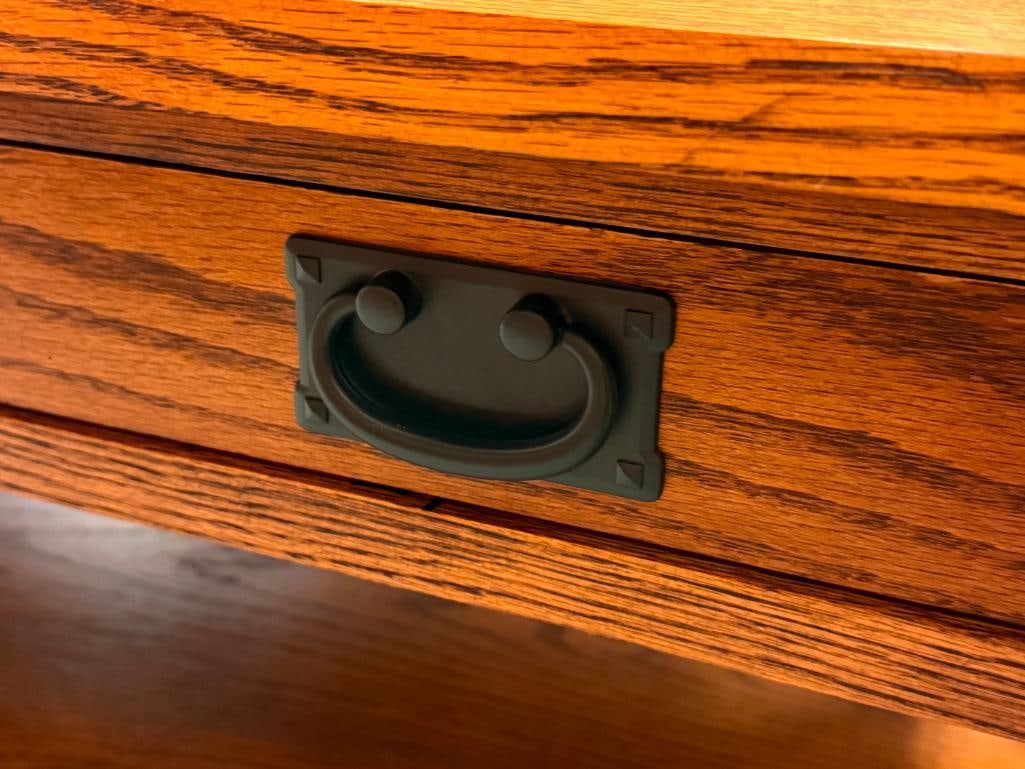 MISSION STYLE QUARTER SAWN OAK GRAIN COCKTAIL TABLE - 5
