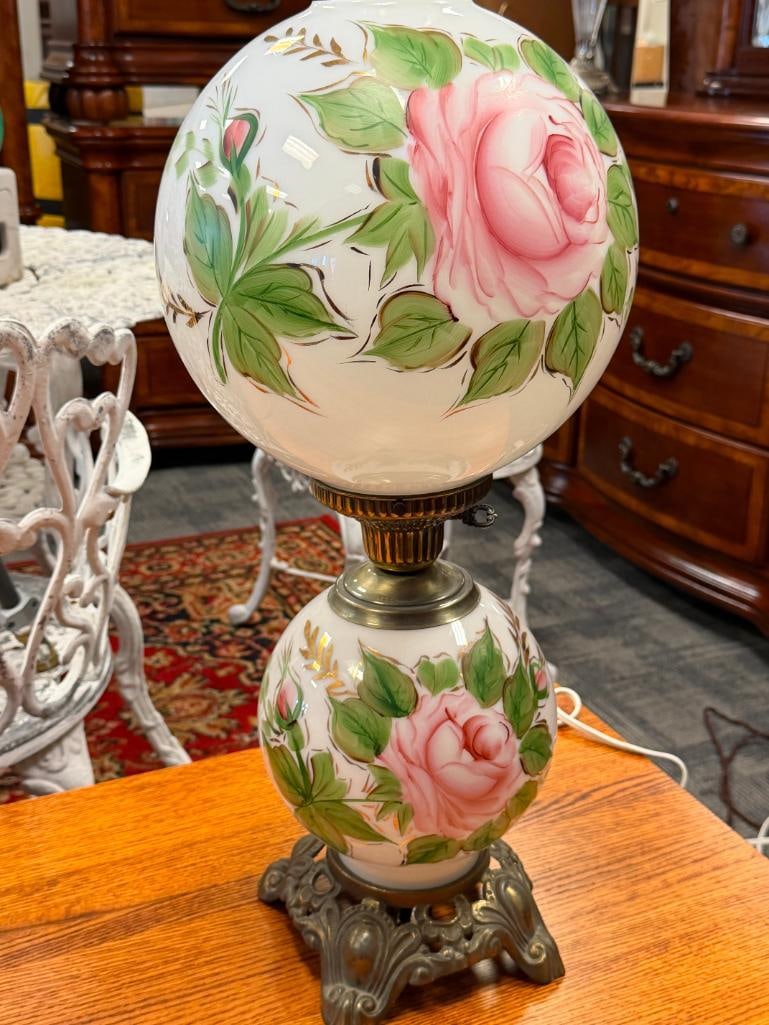 PAIR OF VINTAGE GONE WITH THE WIND LAMPS HAND PAINTED FLORAL MILK GLASS SHADE AND FONT - 9