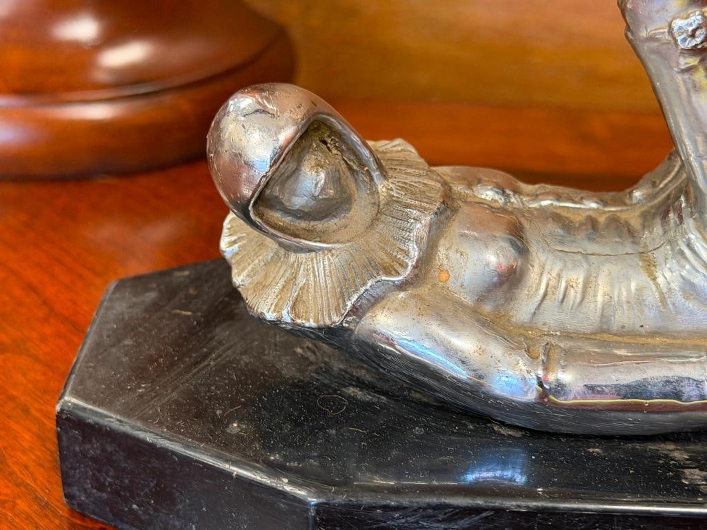 1930'S ART DECO PERIOD JESTERS FIGURAL TABLE LAMP WITH STONE BASE AND STONE SHADE - 3