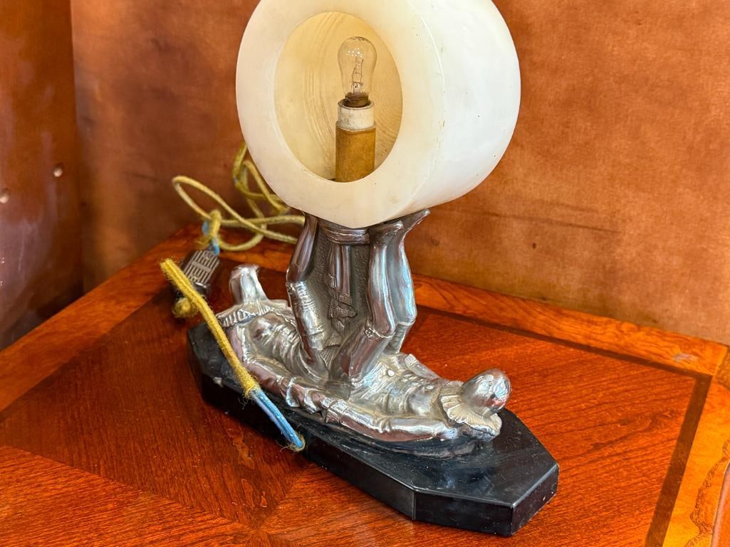 1930'S ART DECO PERIOD JESTERS FIGURAL TABLE LAMP WITH STONE BASE AND STONE SHADE - 7