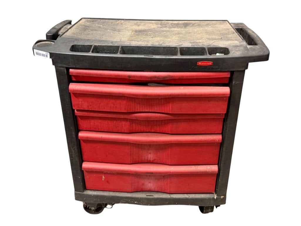 RUBBERMAID FIVE DRAWER PLASTIC TOOLBOX (1 of 9)