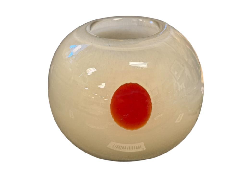 HENRY DEAN MINIMALIST HAND BLOWN ART GLASS FLOWER BOWL: WHITE GLASS FLOWER BOWL WITH RED DOT IN THE CENTER, SIGNED ON THE BOTTOM, NO CHIPS 5" H, 6" ROUND