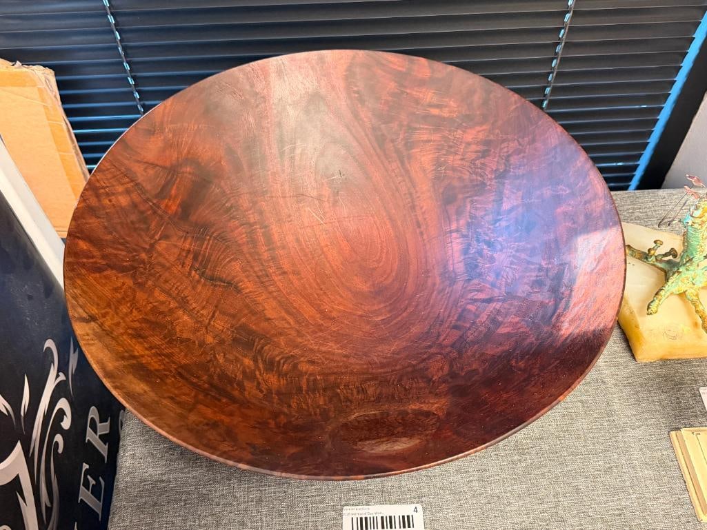BOB STOCKSDALE AMERICAN WOOD TURNER TURNED BLACK WALNUT FROM CALIFRONIA LARGE BOWL - 2