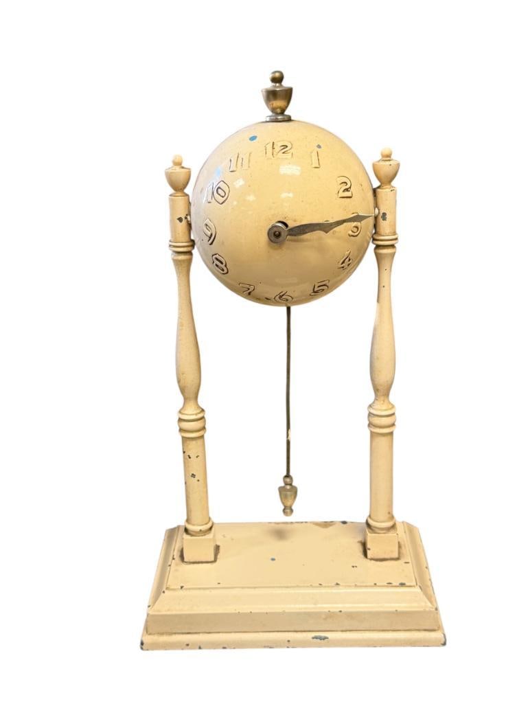 1939 NEW YORK WORLD'S FAIR BASEBALL CLOCK MADE BY GLOBE CLOCK CO. ART DECO STYLED NO. 6646: WIND-UP DECORATIVE MANTEL CLOCK, CAST METAL CONSTRUCTION IN OFF-WHITE FINISH, MARKED ON THE BOTTOM, OVERALL COMPLETE MINUS WIND-UP KEY, DOES SHOW PAINT CHIPS / WEAR 9 1/2" H