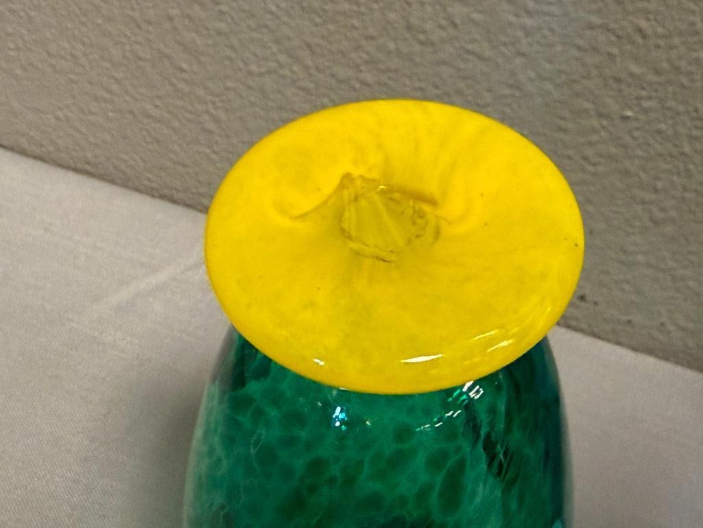 HAND BLOWN ART GLASS MILLEFIORI FOOTED VASE - 6