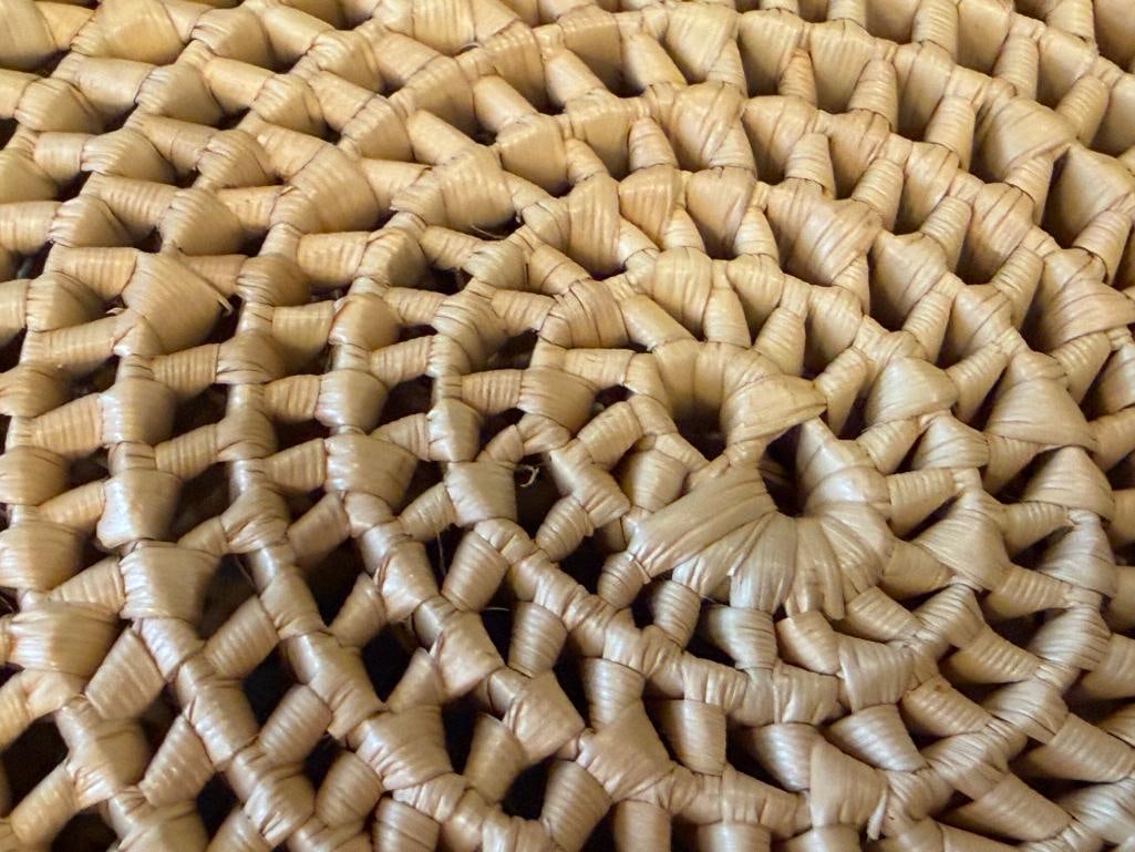 VINTAGE BOHO BOHEMIAN STYLED STRAW LIDDED BASKET WITH GEOMETRIC DESIGN - 8