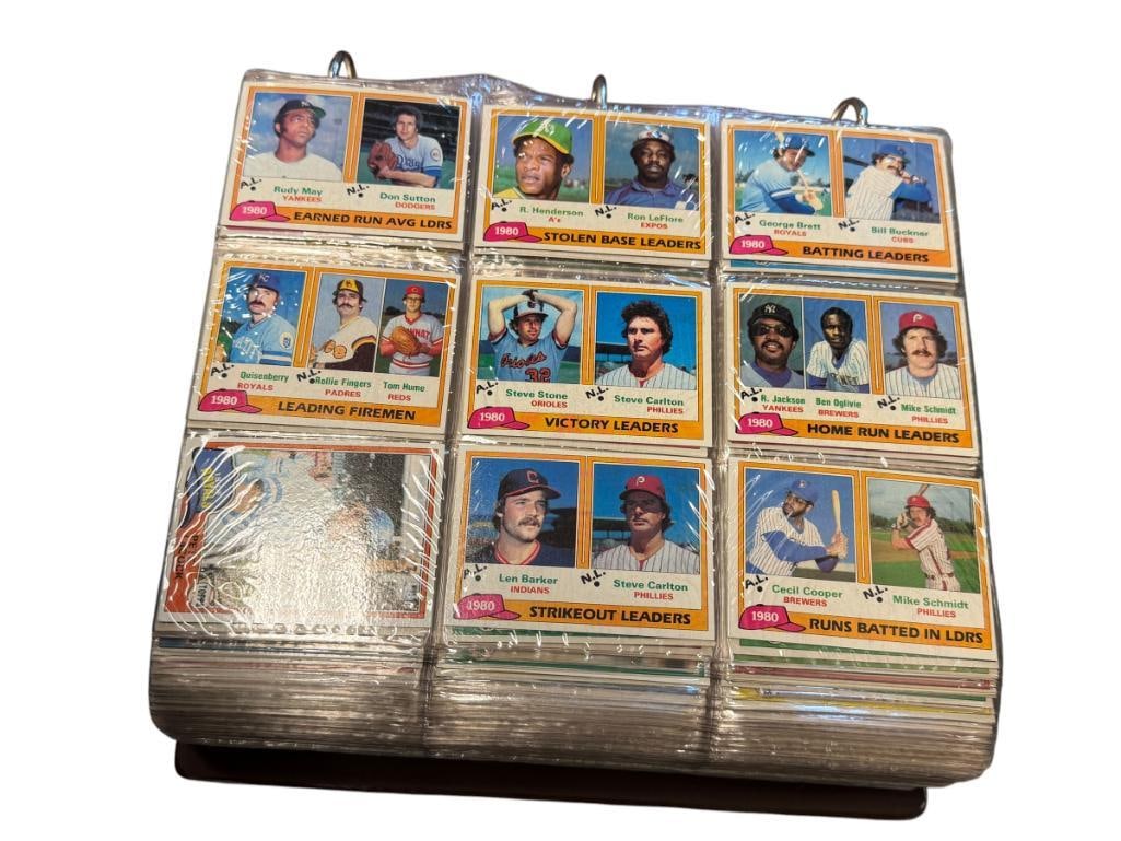 1981 TOPPS COMPLETE BASEBALL CARD SET # 1-726 WITH STAR PLAYERS KIRK GIBSON, HAROLD BAINES: COMPLETE BASEBALL CARD, SET WITH SPORT BINDER, FROM THE ESTATE OF A LOCAL RENO, NV DOCTOR AT RENOWN WHO RAN BIG LEAGUE SPORTS MEDICINE BASEBALL CAMP FOR NEARLY 20 YEARS, DOCTOR JOHN ANDREW