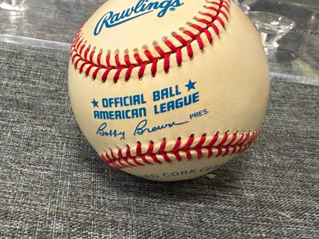 ROD CAREW HALL OF FAMEE BASEBALL PLAYER AUTOGRAPHED BASEBALL PLAYER - 3