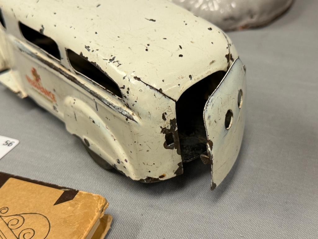 1930'S WYANDOTTE TOYS PRESSED STEEL AMBULANCE WITH WOODEN WHEELS - 5