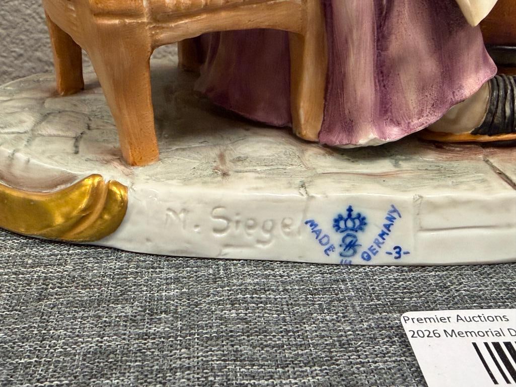 SITZENDORF GERMAN PORCELAIN FIGURINE MAN SITTING WITH A BARREL SIGNED M. SIGEL MADE IN GERMANY - 6