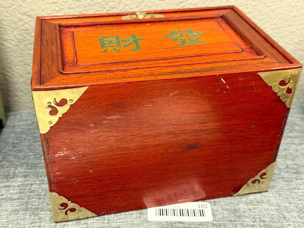 ANTIQUE CHINESE MAHJONG GAME PLAYING SET INCLUDES 144 BONE AND BAMBOO GAME TILES - 12