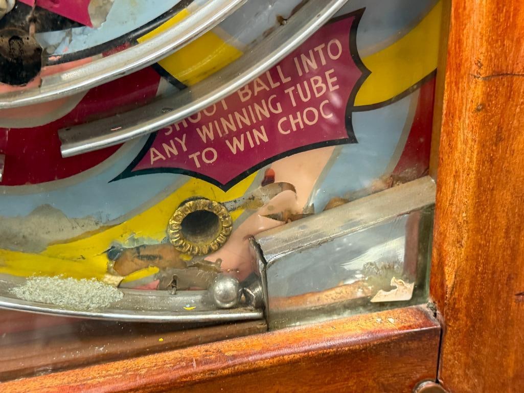 WHALES REDCAR UNITED KINGDOM ALLWIN WIN A CHOC PENNY ARCADE / AMUSEMENT GAME CIRCA 1930'S - 1960'S - 6
