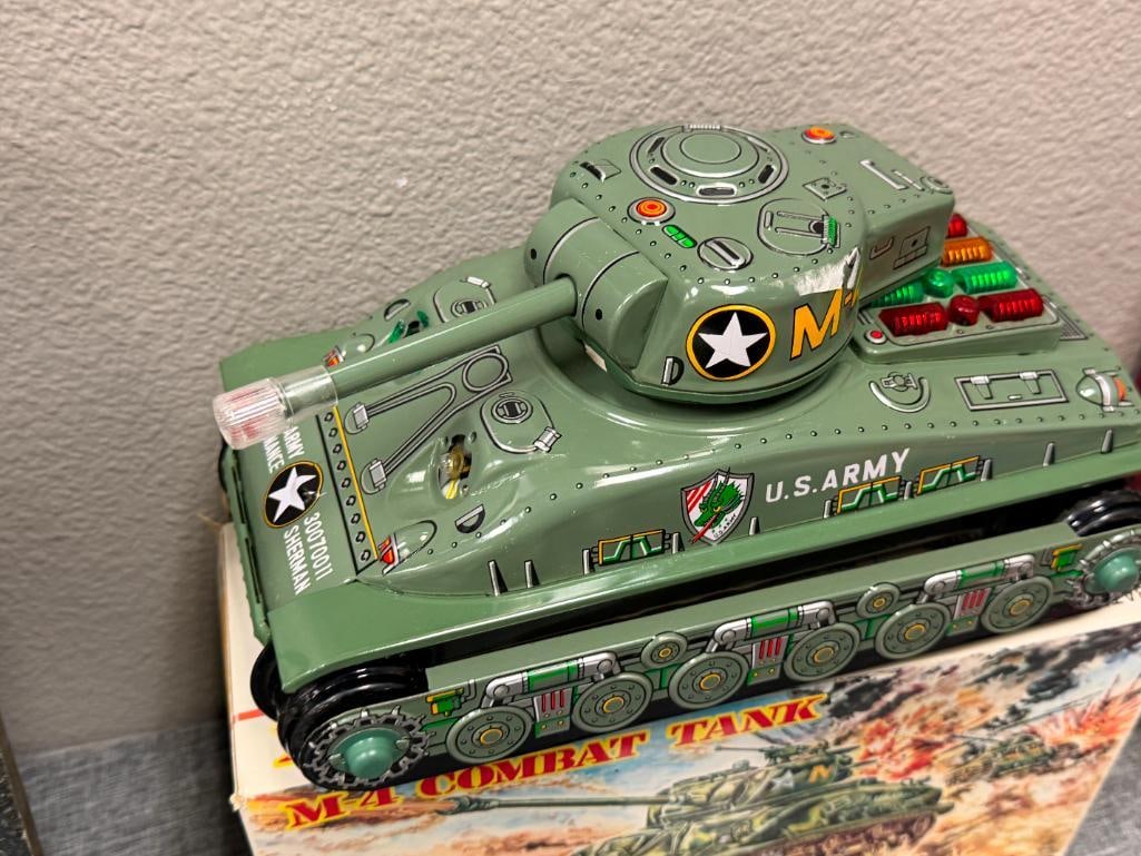 TAIYO JAPAN TIN-LITHO BATTERY OPERATED M4 COMABT TANK TOY CIRCA 1970'S - 1980'S - 3