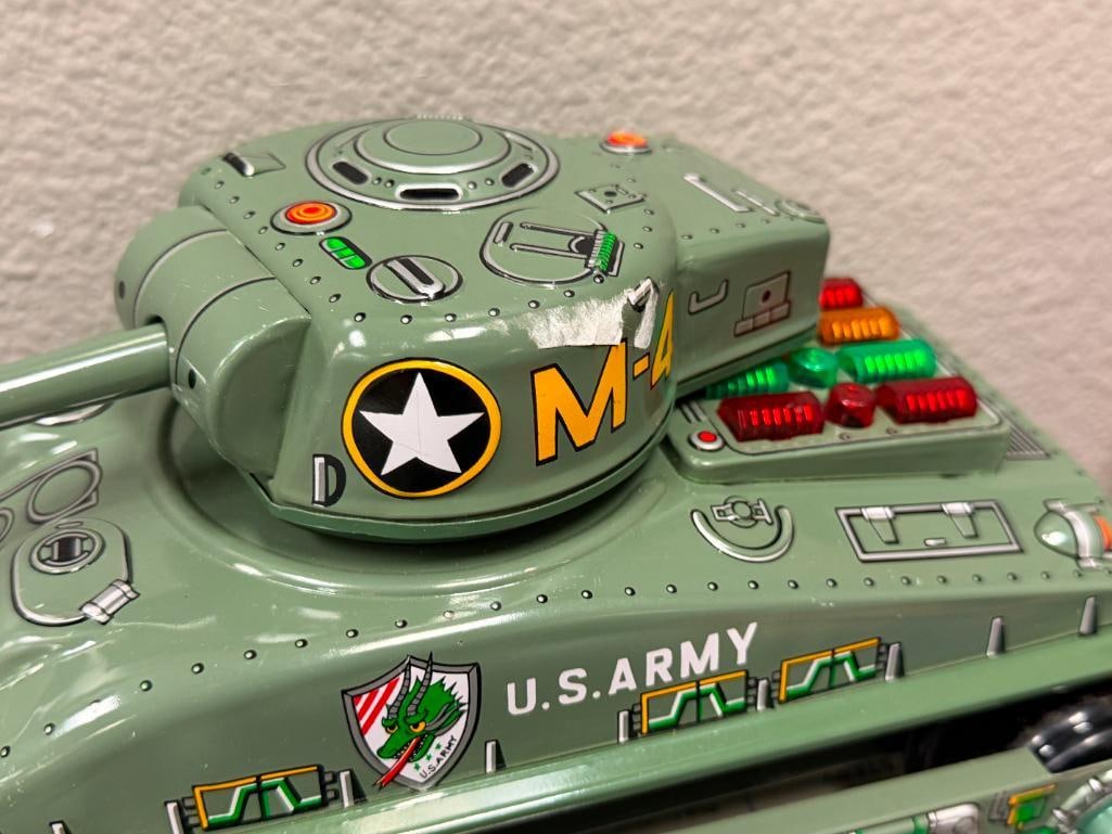 TAIYO JAPAN TIN-LITHO BATTERY OPERATED M4 COMABT TANK TOY CIRCA 1970'S - 1980'S - 4
