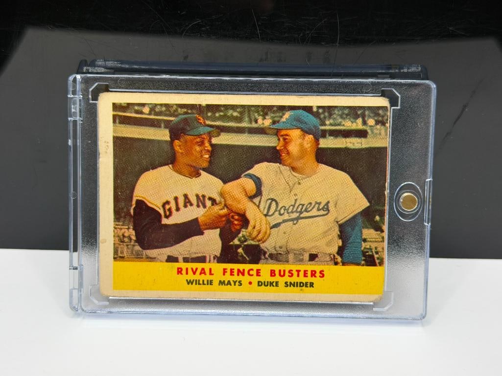1958 TOPPS # 436 RIVAL FENCE BUSTERS WILLIE MAYS DUKE SNIDER BASEBALL CARD - 2