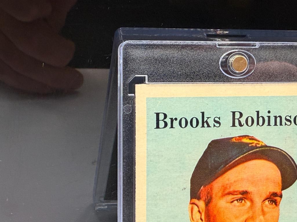 1958 TOPPS #307 BROOKS ROBINSON BASEBALL CARD - 5