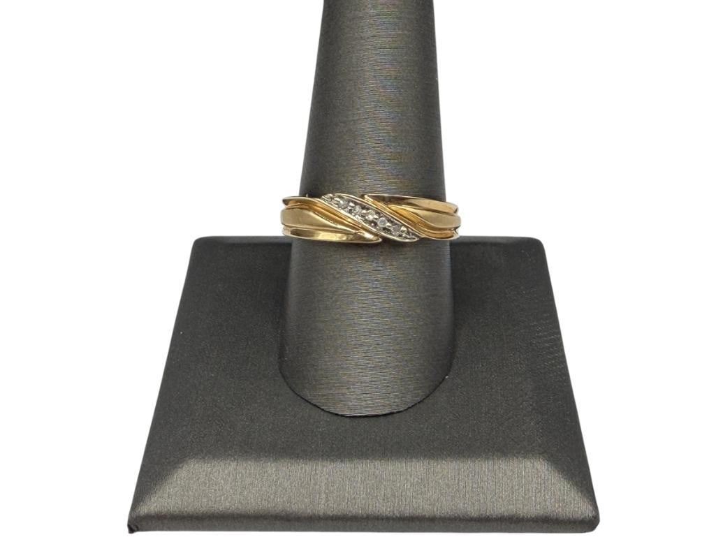 MEN'S 10K YELLOW GOLD SINGLE CUT DIAMOND BAND (1 of 11)