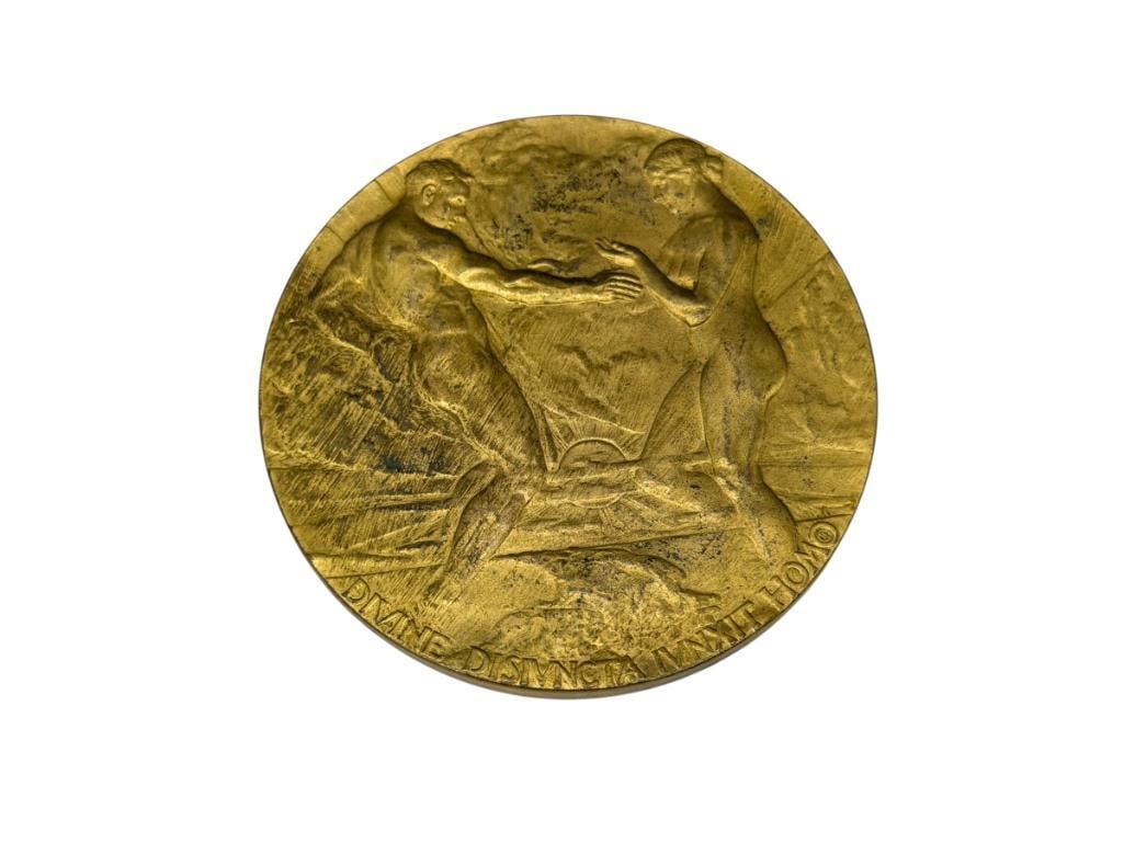 1915 PANAMA PACIFIC INTERNATIONAL EXPOSITION SAN FRANCISCO BRONZE MEDAL: FEATURING DESIGN BY JOHN FLANAGAN INCLUDING A NUDE MALE AND FEMALE FIGURE 2 3/4"