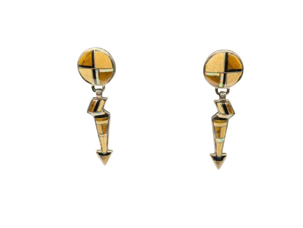 VINTAGE NAVAJO THOMAS NEZ ARTIST SIGNED STERLING SILVER INLAY LIGHTNING BOLT EARRINGS (1 of 6)