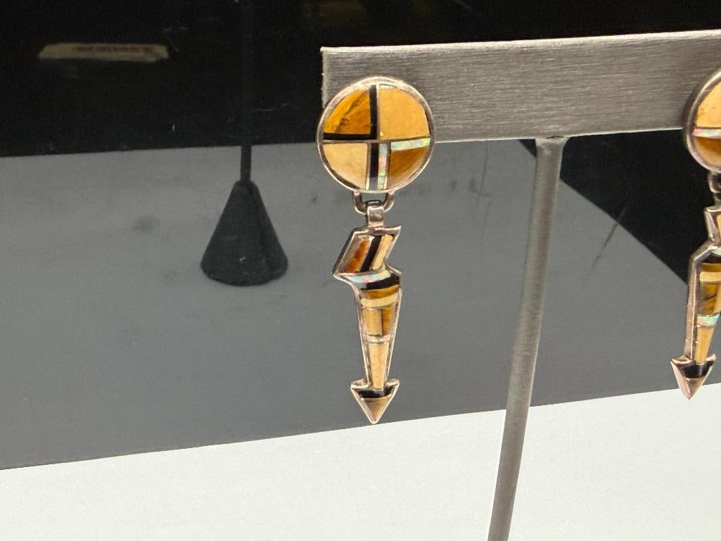 VINTAGE NAVAJO THOMAS NEZ ARTIST SIGNED STERLING SILVER INLAY LIGHTNING BOLT EARRINGS - 2