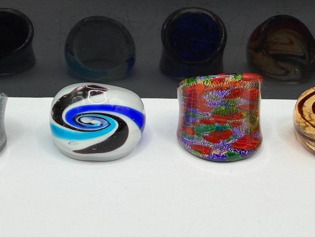SIX HANDBLOWN ART GLASS RINGS FEATURING VIBRANT COLORS - 4