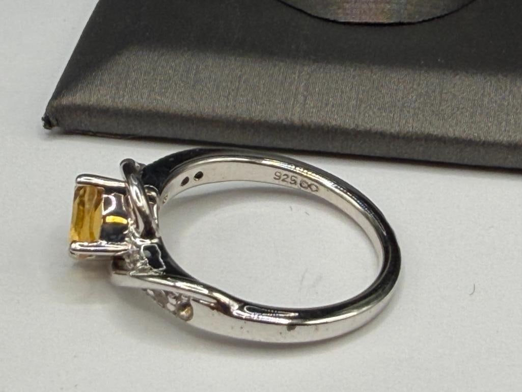 STERLING SILVER SQUARE CUT CITRINE RING - 6