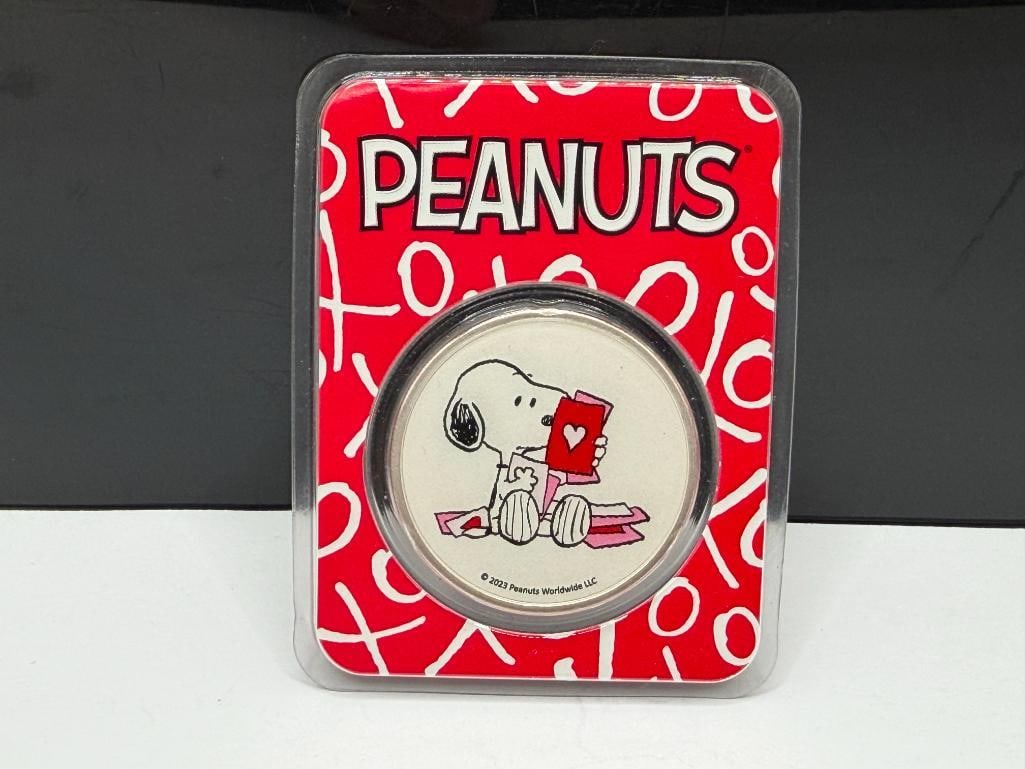 2022 PEANUTS SNOOPY .999 FINE SILVER PAINTED ROUND BY PEANUTS WORLDWIDE - 2