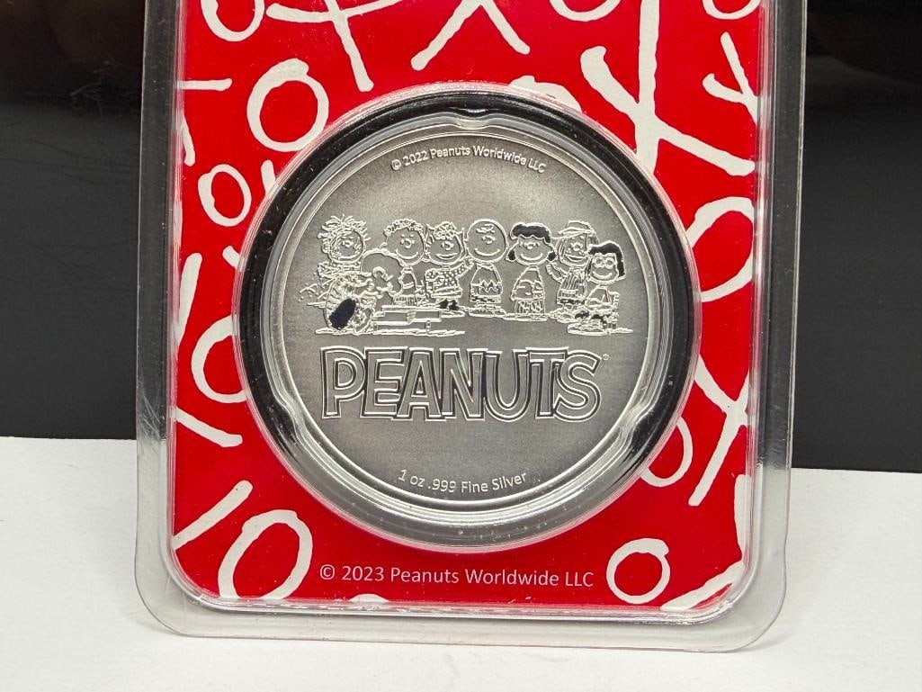 2022 PEANUTS SNOOPY .999 FINE SILVER PAINTED ROUND BY PEANUTS WORLDWIDE - 6