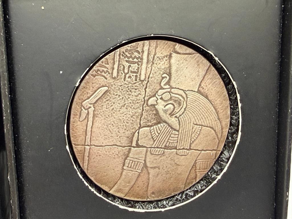 2016 REPUBLIC DU TCHAD 1000 FRANCS CFA .999 FINE SILVER 2 TROY OUNCE EGYPTIAN GOD HORUS COIN IN C... - 4